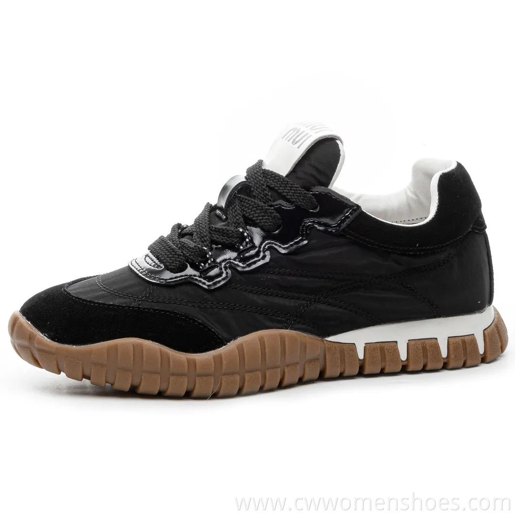 Women's Thick Soled Casual and Fashionable Sports Shoes